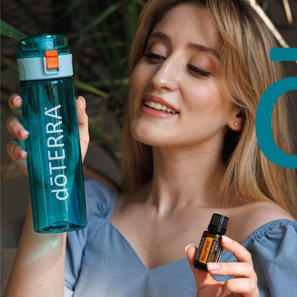 Набор doTERRA «Солнце в воде» для активного образа жизни (бутылка голубая + MetaPWR)