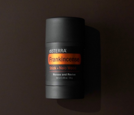 Стик «Ладан» doTERRA Frankincense Stick + Naio Wood, 30 г