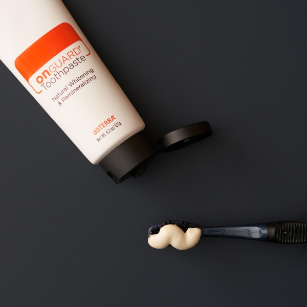 doTERRA «On Guard» Natural Toothpaste, отбеливающая зубная паста, 125 гр